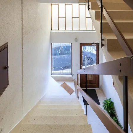 Apartment Guestready - Stylish Apt W Private Balcony In Gaia Vila Nova de Gaia