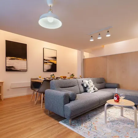 Host Wise - Duplex House - Terrace Holiday home *