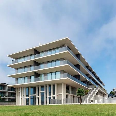 Seashore Luxury Getaway - South Coastal Porto *