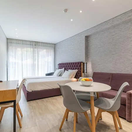 Apartment Dom Luis Flats *