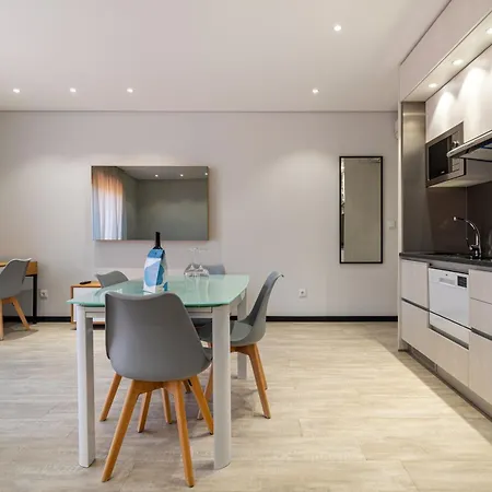 Apartment Dom Luis Flats