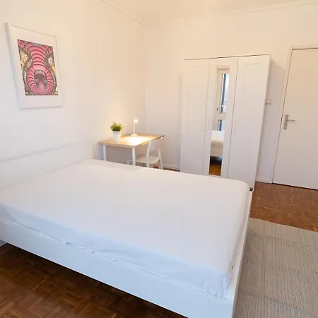 5 Bedroom Flat In Jardim Do Morro Apartment