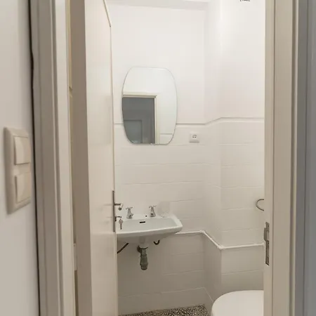 5 Bedroom Flat In Jardim Do Morro Apartment *
