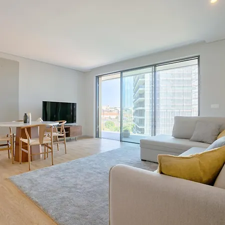 Brand New Luxurious Ap T2 - Amazing View- With Garage Apartamento