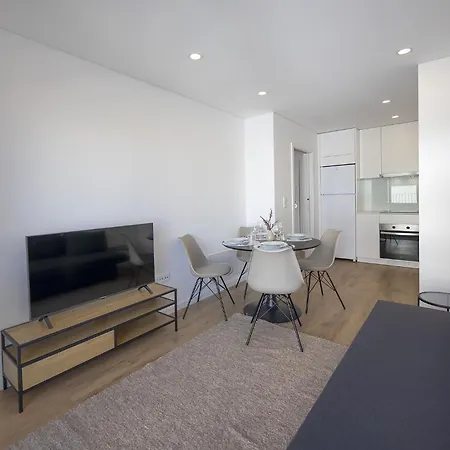 Apartment Flh Gaia Flat With Balcony Vila Nova de Gaia