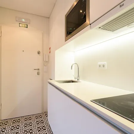 Host Wise - Large Colourful Flats - Ace Location * Vila Nova de Gaia