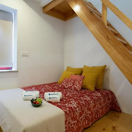 Host Wise - Sunny Bright & Pool Apartment