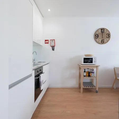 Host Wise - Sweet Sunny Flat With Balcony * Vila Nova de Gaia