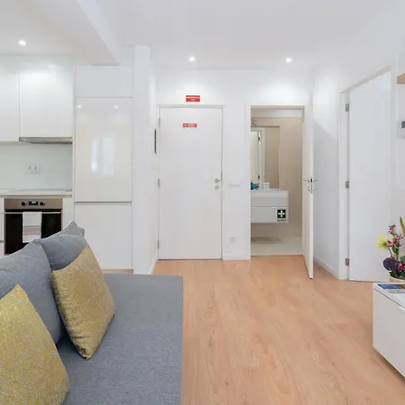 Host Wise - Sweet Sunny Flat With Balcony Apartment Vila Nova de Gaia
