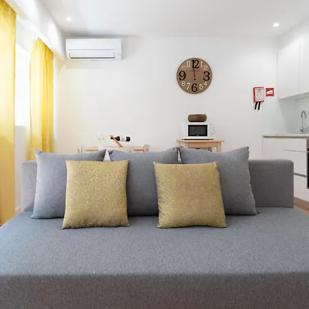 Host Wise - Sweet Sunny Flat With Balcony Vila Nova de Gaia