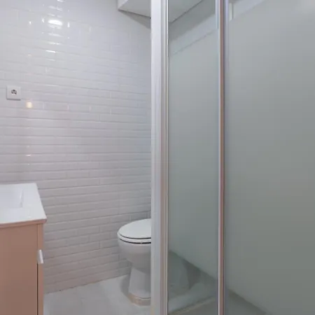 Apartamento Hostwise - Artistic Escape With Modern Comfort *