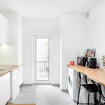 Apartment Viva Bright & Spacious Gaia