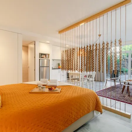 Apartment Hostwise - Elegant & Modern