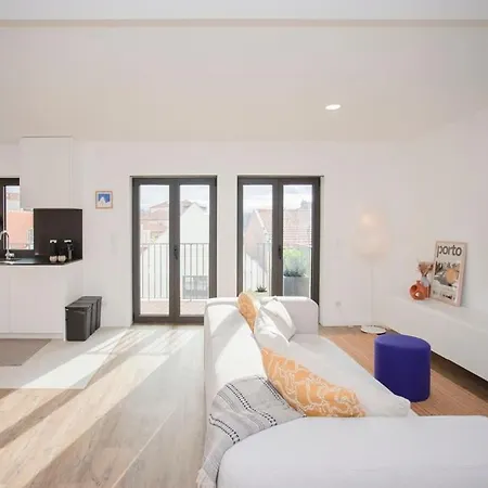 Liiiving In Gaia - Cooper Apartment *