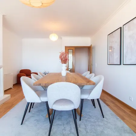 Apartment Seaside Living By Lovelystay
