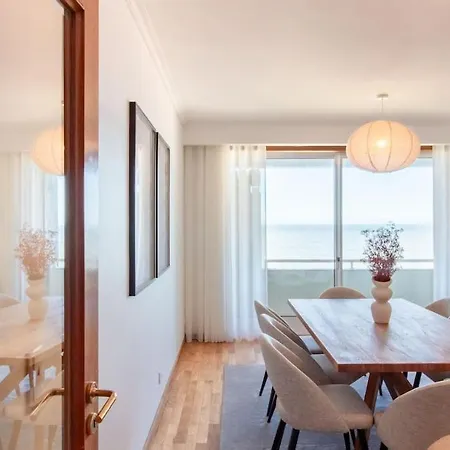 Apartment Seaside Living By Lovelystay *