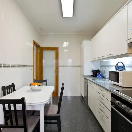 T2 Nova Gaia Apartment