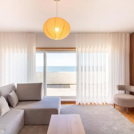 Apartment Seaside Living By Lovelystay