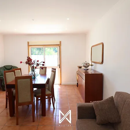Holiday home Mystay - Casa Do Telhal *