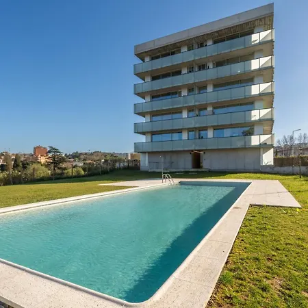 Hostwise - Modern Flat W/ Balcony, Garage & Pool * Vila Nova de Gaia