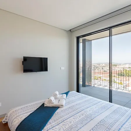 Hostwise - Premium Flat With Balcony & Pool * Vila Nova de Gaia