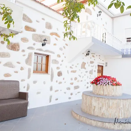 Coutorural Guest house *
