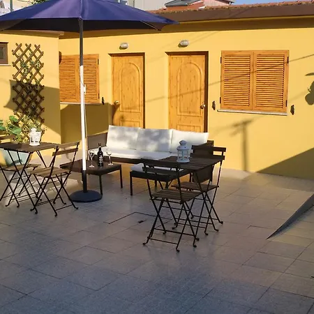 The Yellow House * Vila Nova de Gaia