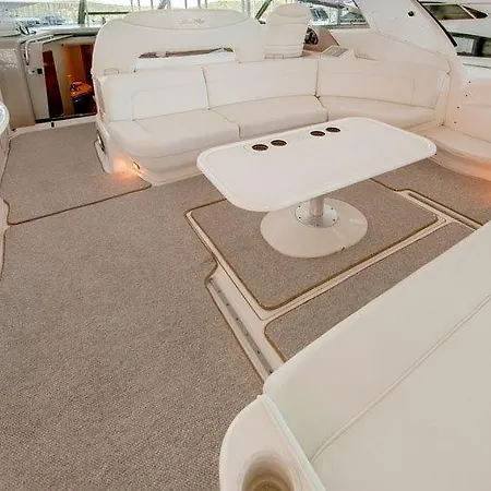 Yacht Blue Days Botel