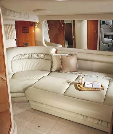 Yacht Blue Days *