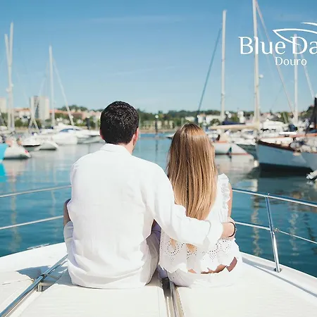Yacht Blue Days Botel