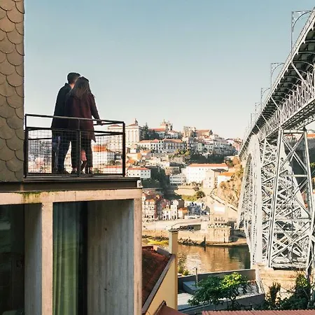 Oh! Porto Aparthotel