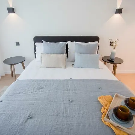Seaside Apartment *