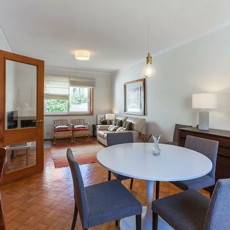 Family House With Garage * Vila Nova de Gaia