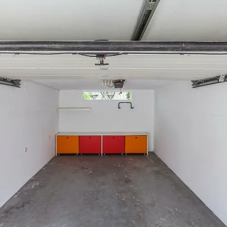 Family House With Garage Holiday home *