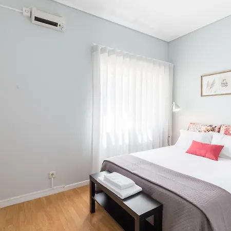 Gaia Metro-2 Bedrooms Apartment Vila Nova de Gaia