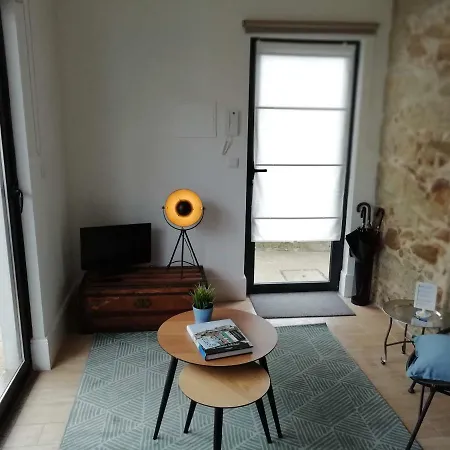 Blue River Apartment *