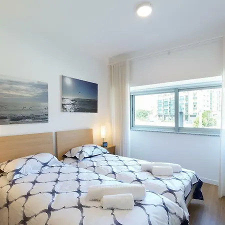 Apartment Host Wise - Lovely Flat With Charming Terrace *