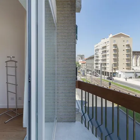 Host Wise - Lovely Flat With Charming Terrace * Vila Nova de Gaia