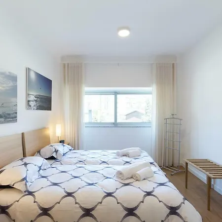 Apartment Host Wise - Lovely Flat With Charming Terrace *