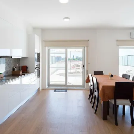 Host Wise - Lovely Flat With Charming Terrace Vila Nova de Gaia