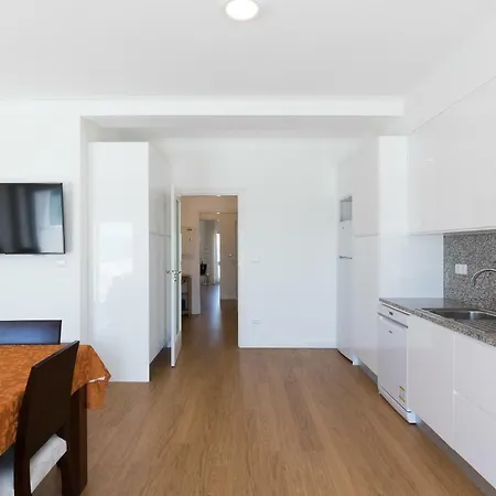 Apartment Host Wise - Lovely Flat With Charming Terrace Vila Nova de Gaia