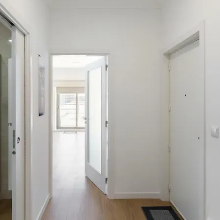 Host Wise - Lovely Flat With Charming Terrace Vila Nova de Gaia