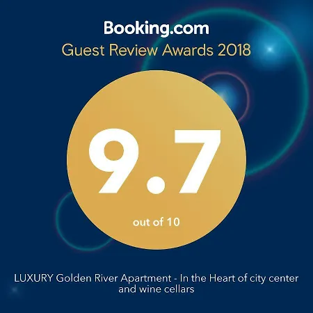 Luxury Golden River - In The Heart Of Center And Wine Cellars Apartment