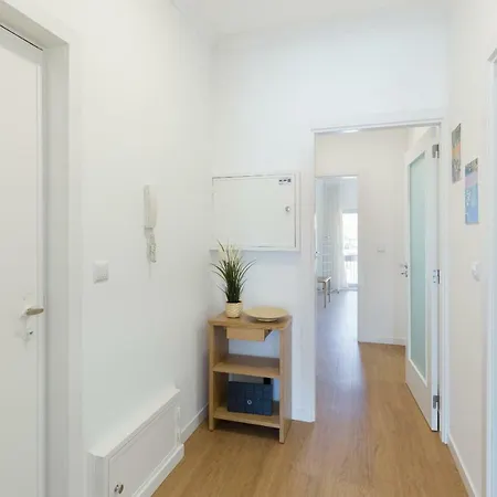 Host Wise - Lovely Flat With Charming Terrace * Vila Nova de Gaia
