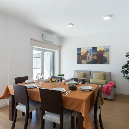Host Wise - Lovely Flat With Charming Terrace * Vila Nova de Gaia