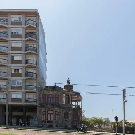 Apartment Host Wise - Lovely Flat With Charming Terrace *